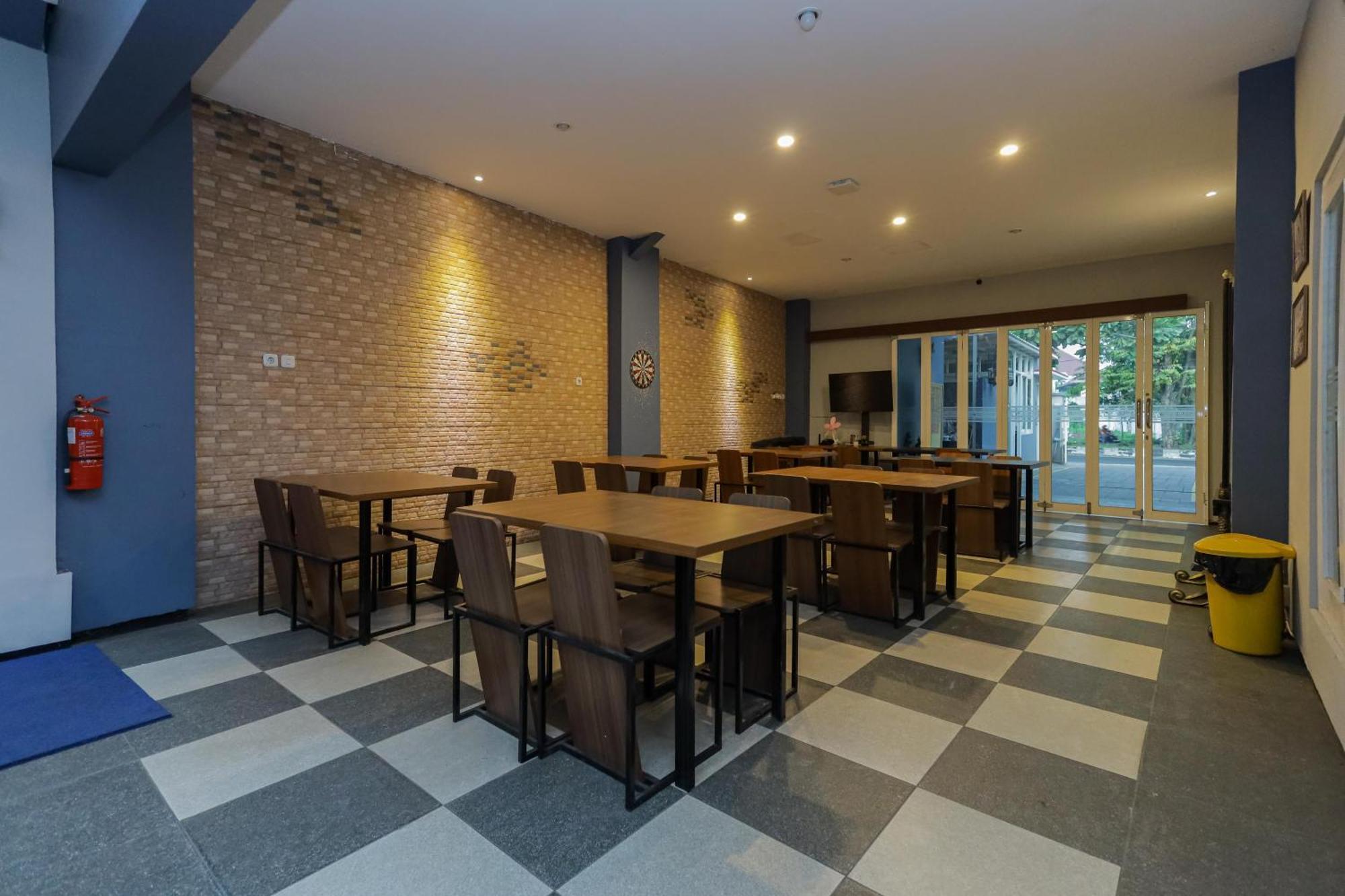Reddoorz Plus At Swun Stay Raya Langsep 玛琅 外观 照片