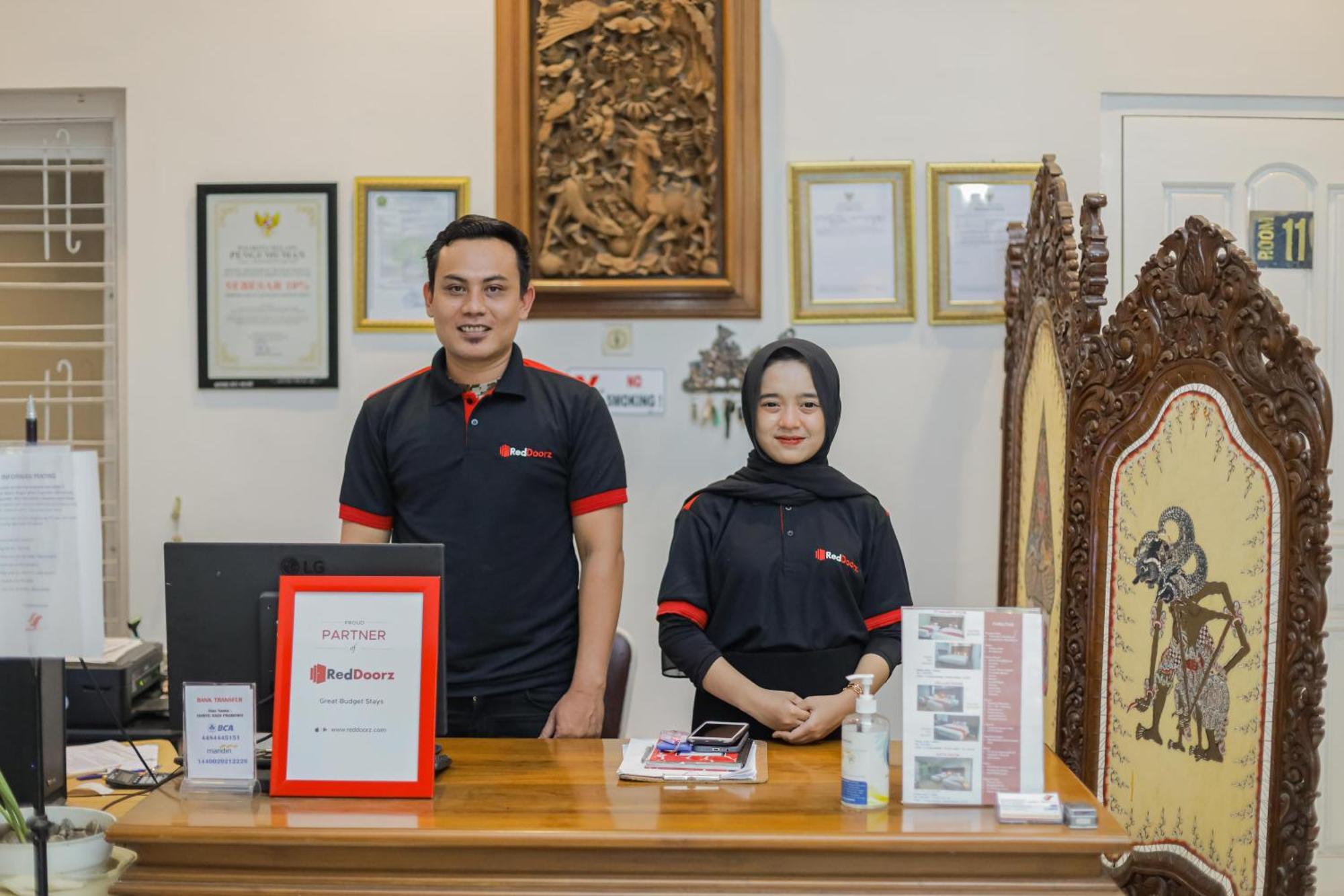 Reddoorz Plus At Swun Stay Raya Langsep 玛琅 外观 照片