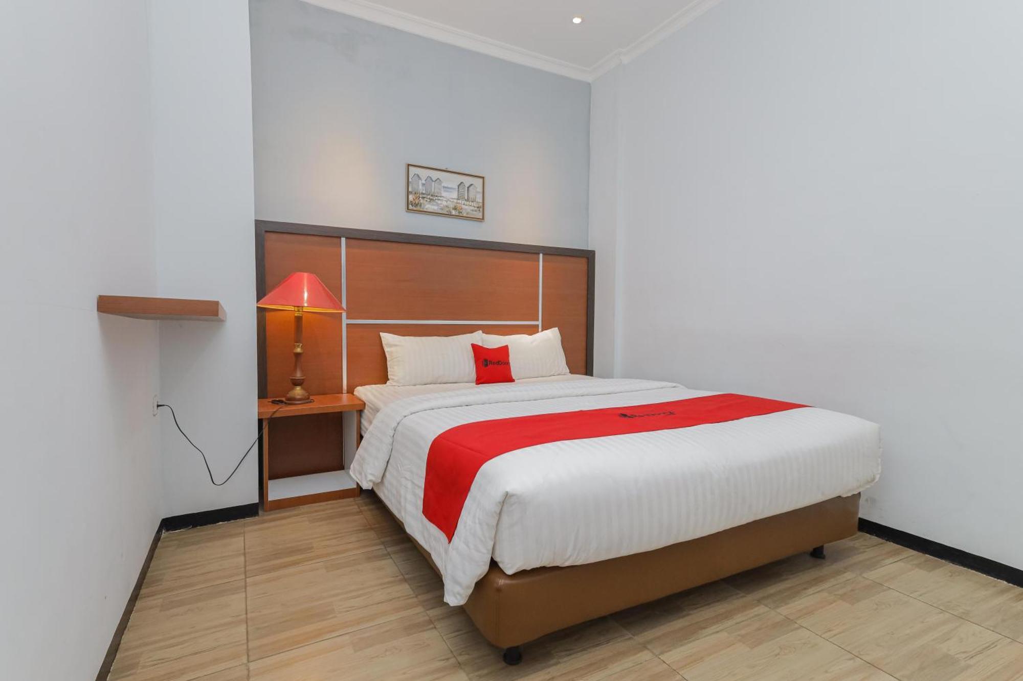 Reddoorz Plus At Swun Stay Raya Langsep 玛琅 外观 照片