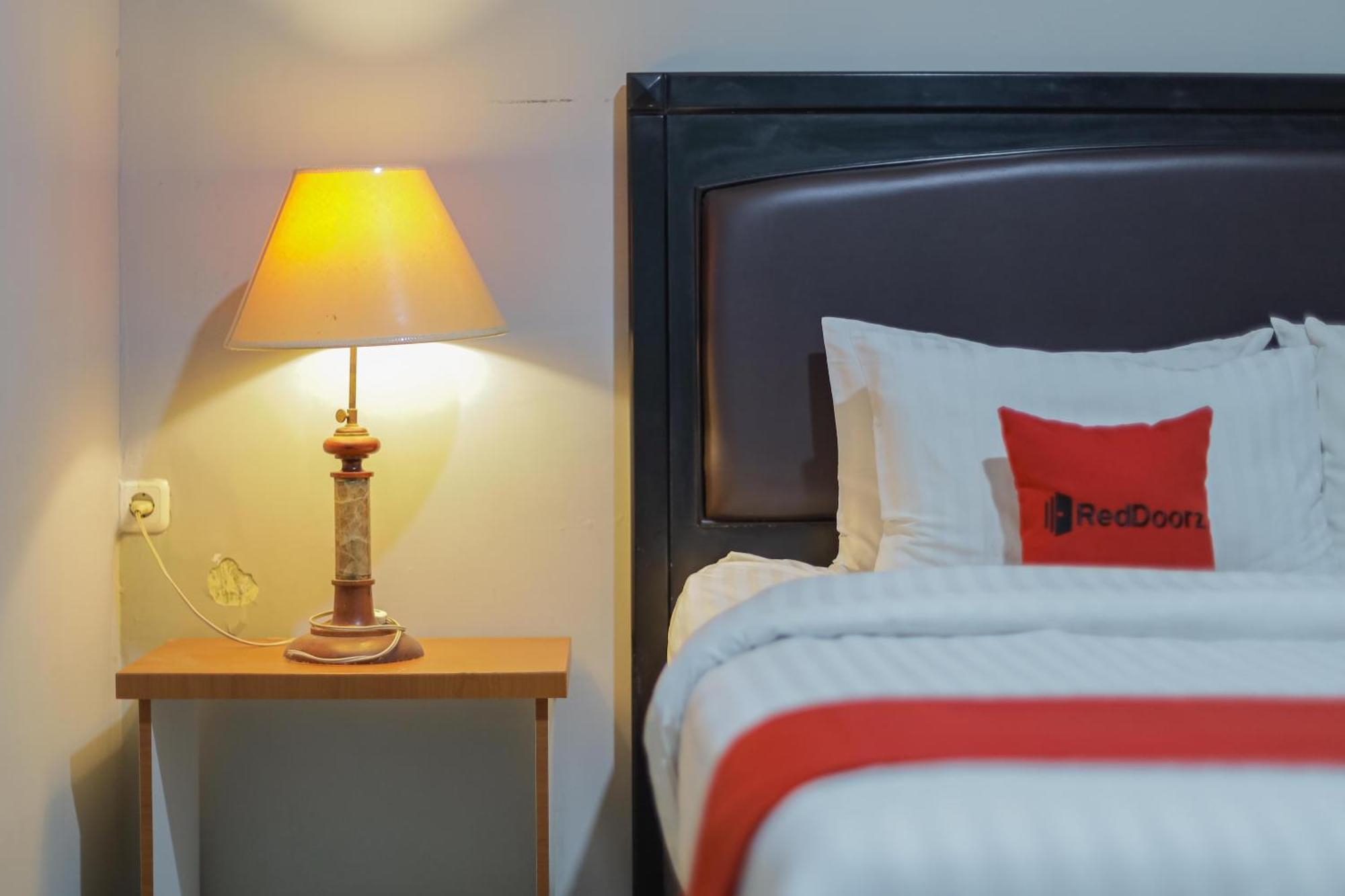 Reddoorz Plus At Swun Stay Raya Langsep 玛琅 外观 照片