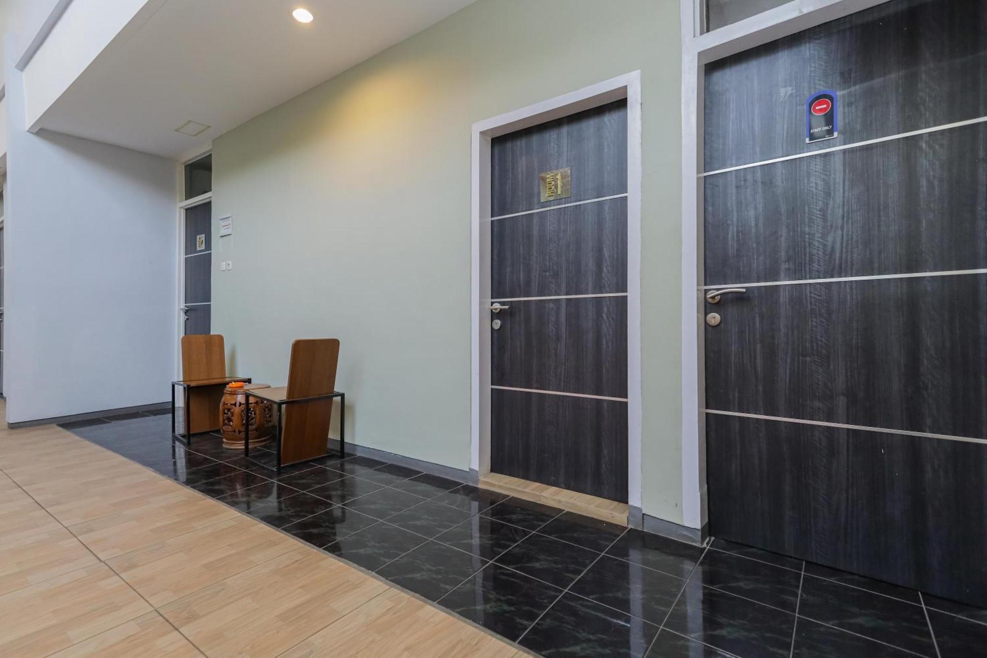 Reddoorz Plus At Swun Stay Raya Langsep 玛琅 外观 照片