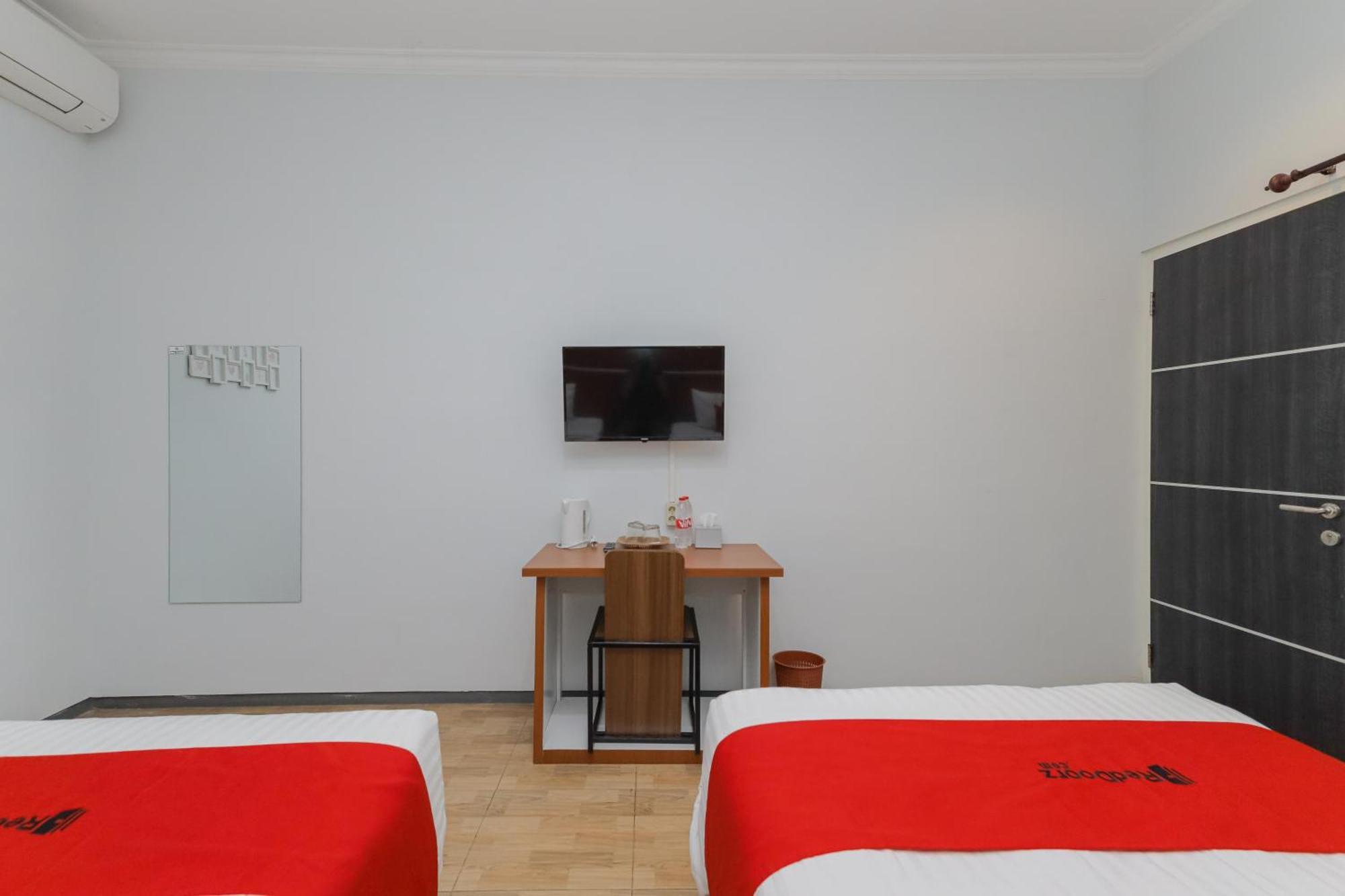 Reddoorz Plus At Swun Stay Raya Langsep 玛琅 外观 照片