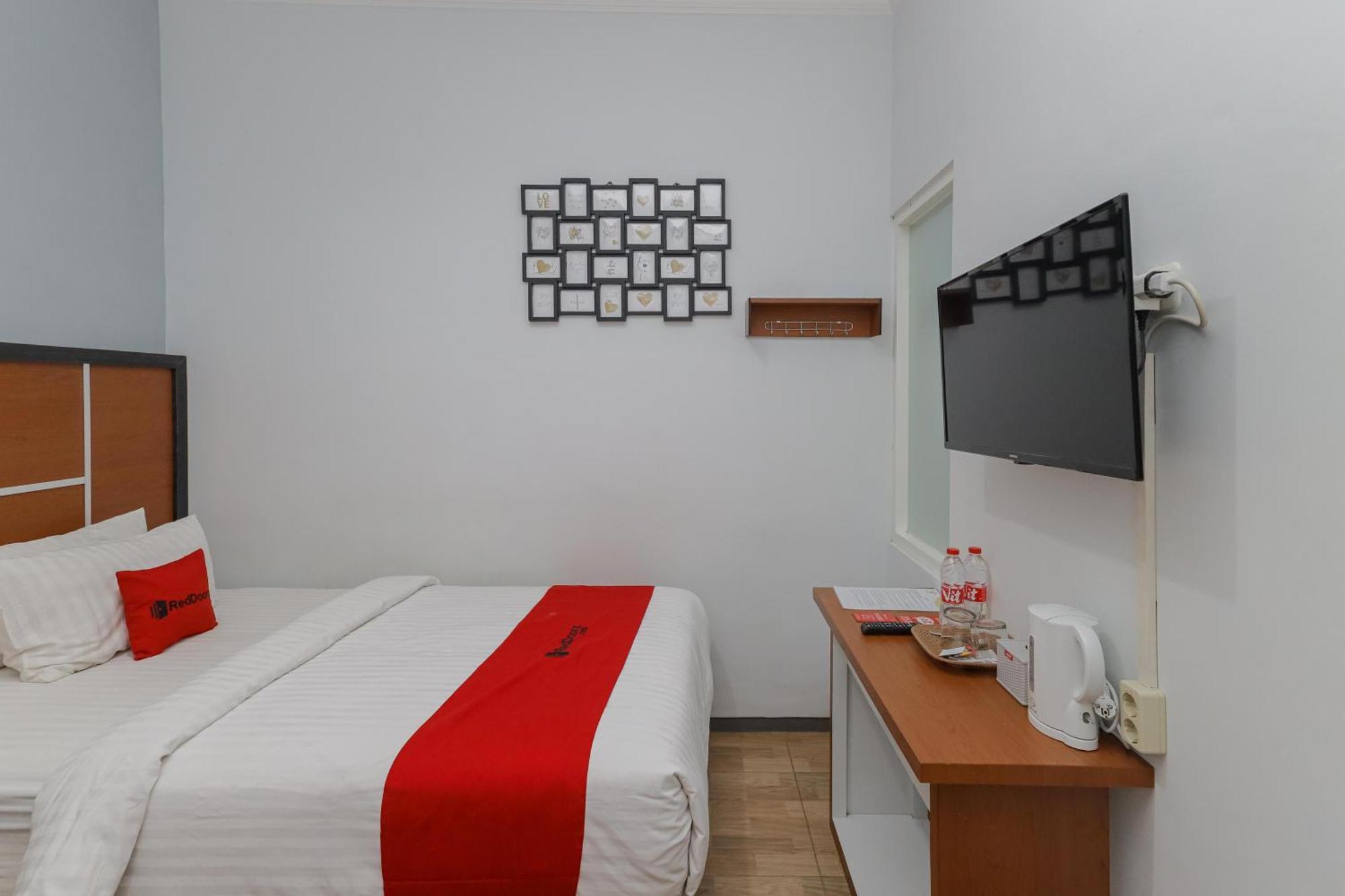 Reddoorz Plus At Swun Stay Raya Langsep 玛琅 外观 照片